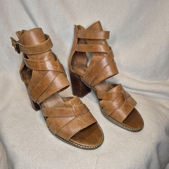 Free People X Jeffrey Campbell Asher Distressed Leather Stack Heel Sandal SIZE 8 - Picture 2 of 11